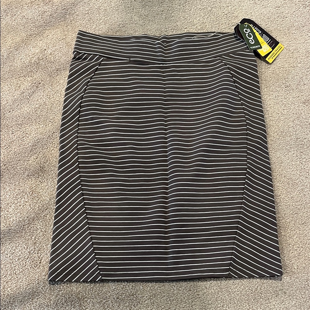 Toad&Co Women's Brown Striped Skirt, size M, NWT.